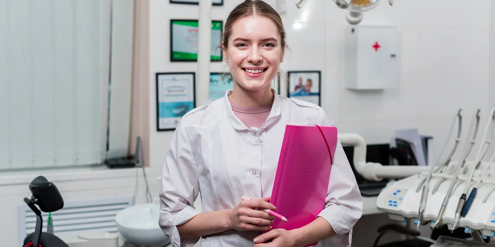 7 Proven Tactics Successful Dentists Are Using to Keep Their Appointment Books Full in 2025